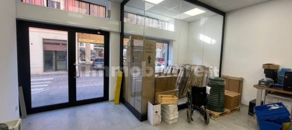 1 room Commercial property in Brugherio, Italy No. 159999 11