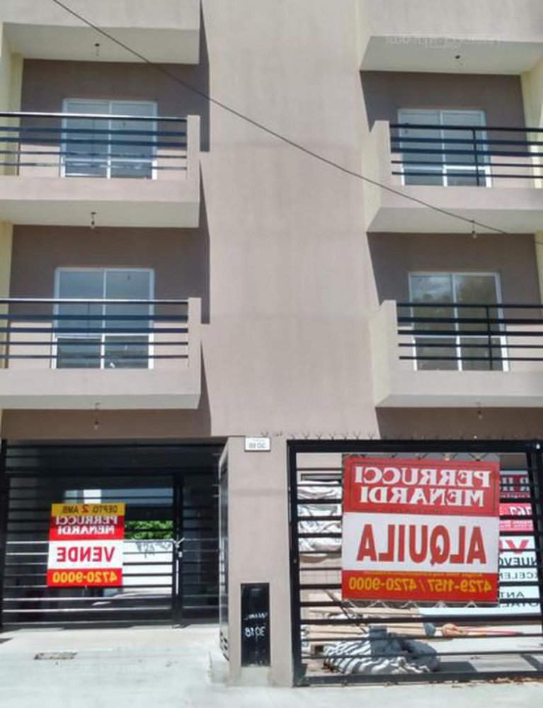 Almacén en General San Martín, Argentina No. 28162