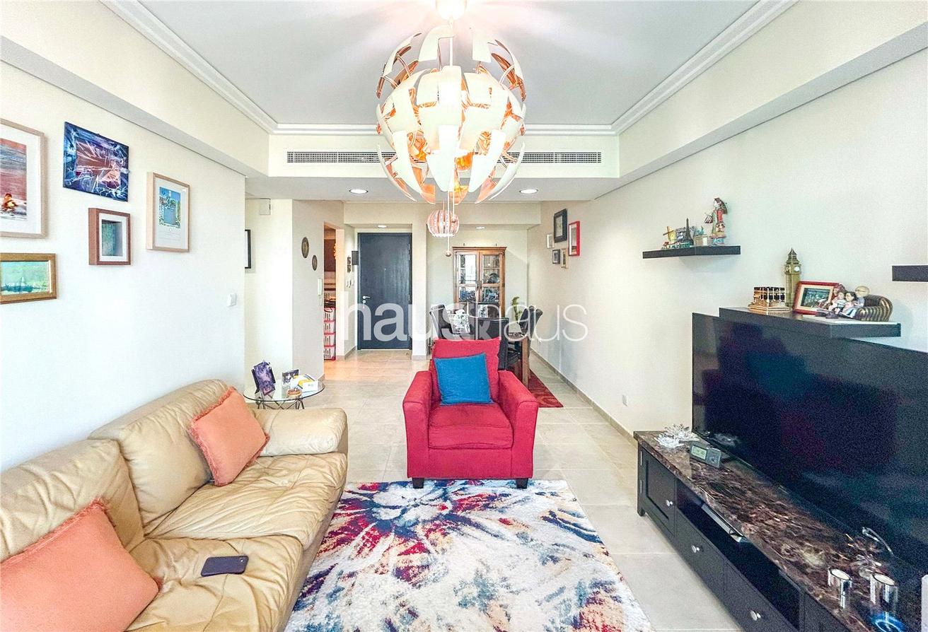 Apartamento de 3 dormitorios en Jumeirah Lake Towers, UAE No. 98924