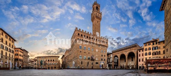 3 rooms Commercial property in Florence, Italy No. 41437 3