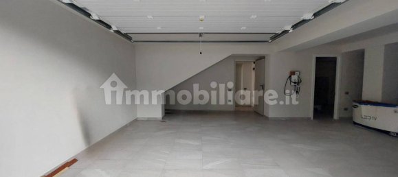 3 bedrooms Villa in Brescia, Italy No. 264591 24