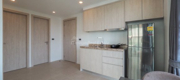 2 bedrooms Condo in Pattaya, Thailand No. 25033 2