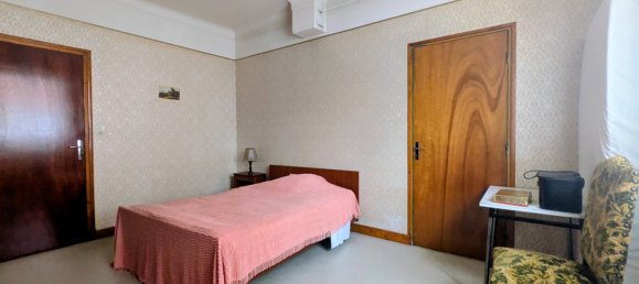 5 bedrooms House in Tarbes, France No. 349158 6