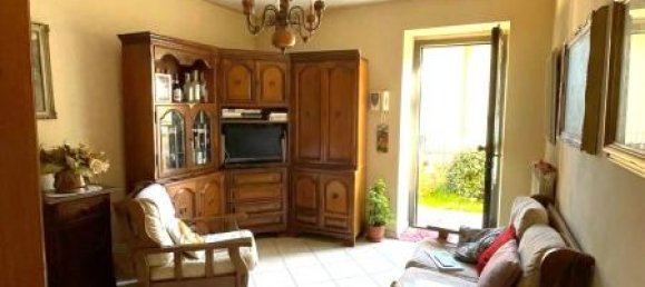 4 rooms House in Borgo San Lorenzo, Italy No. 70433 3