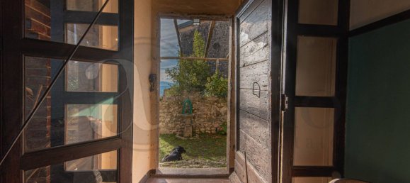 785m² Building in Vico nel Lazio, Italy No. 77081 14