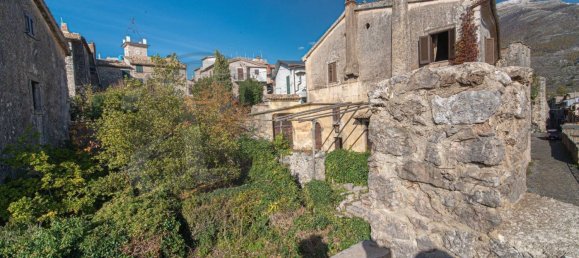 785m² Building in Vico nel Lazio, Italy No. 77081 41