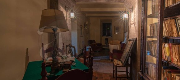 785m² Building in Vico nel Lazio, Italy No. 77081 6