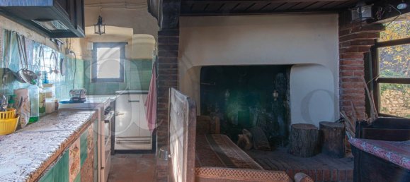 785m² Building in Vico nel Lazio, Italy No. 77081 13