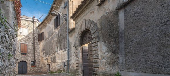 785m² Building in Vico nel Lazio, Italy No. 77081 20