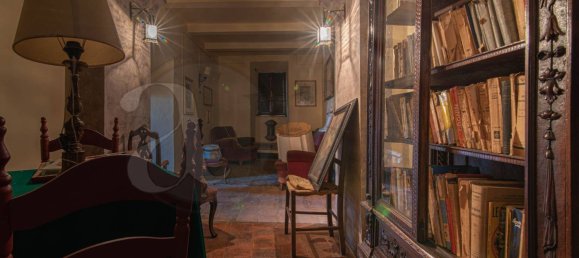 785m² Building in Vico nel Lazio, Italy No. 77081 7