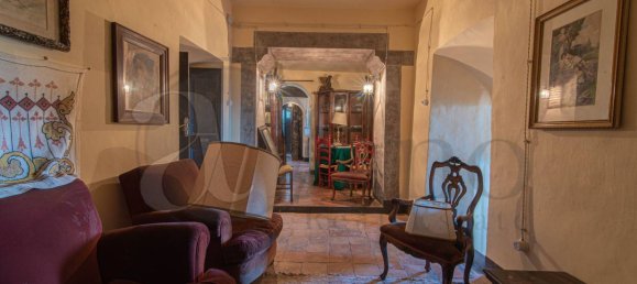 785m² Building in Vico nel Lazio, Italy No. 77081 9