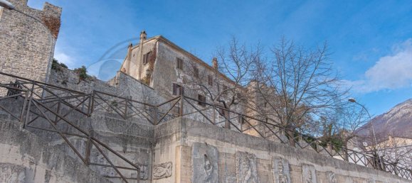 785m² Building in Vico nel Lazio, Italy No. 77081 23