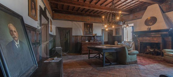 785m² Building in Vico nel Lazio, Italy No. 77081 18