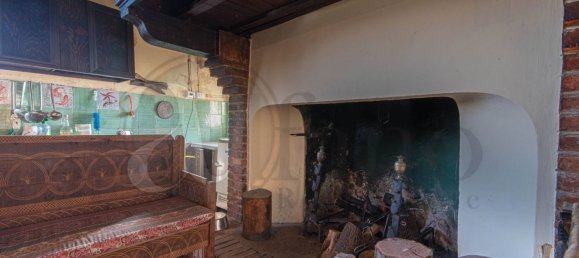 785m² Building in Vico nel Lazio, Italy No. 77081 15