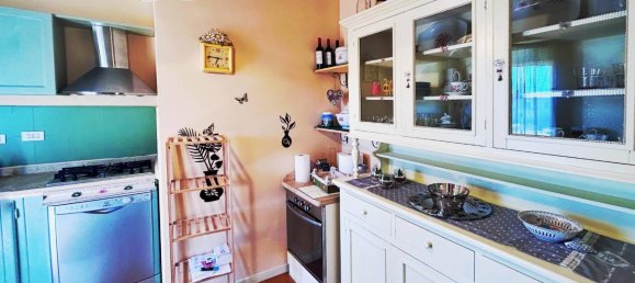 3 rooms Apartment in Seravezza, Italy No. 152454 16