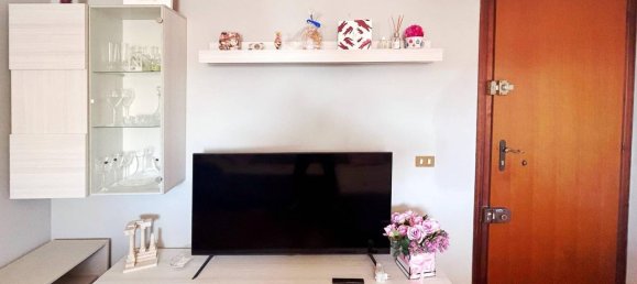 3 rooms Apartment in Seravezza, Italy No. 152454 8