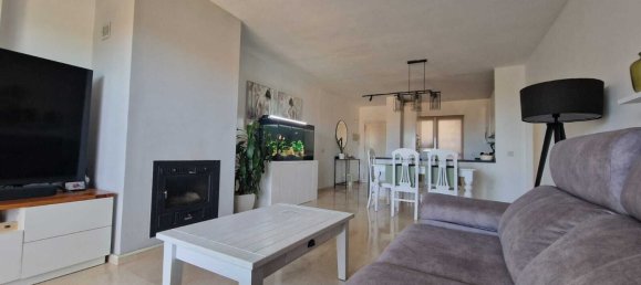 Apartamento de 2 dormitorios en Estepona, Spain No. 145874 9