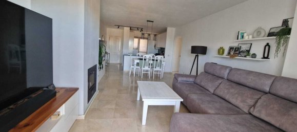 Apartamento de 2 dormitorios en Estepona, Spain No. 145874 4