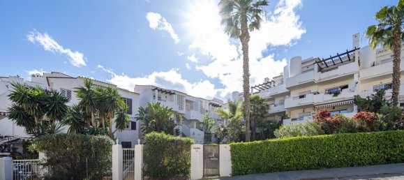 Apartamento de 2 dormitorios en Estepona, Spain No. 145874 16