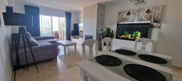 Apartamento de 2 dormitorios en Estepona, Spain No. 145874 6