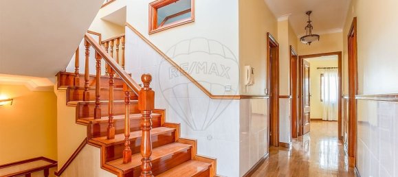 3 bedrooms House in Porto, Portugal No. 18328 18