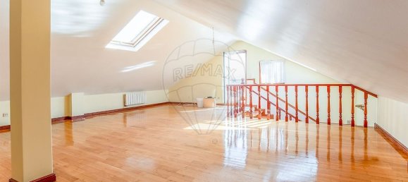 3 bedrooms House in Porto, Portugal No. 18328 13