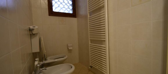 5 rooms Apartment in San Vincenzo, Italy No. 48401 31