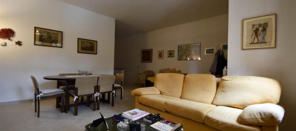 5 rooms Apartment in San Vincenzo, Italy No. 48401 13