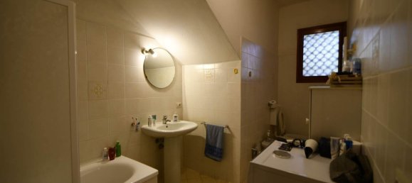 5 rooms Apartment in San Vincenzo, Italy No. 48401 29