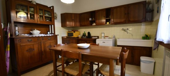 5 rooms Apartment in San Vincenzo, Italy No. 48401 17