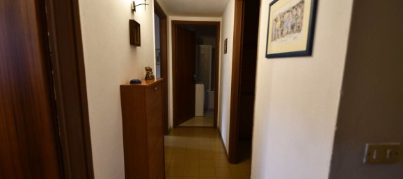 5 rooms Apartment in San Vincenzo, Italy No. 48401 20