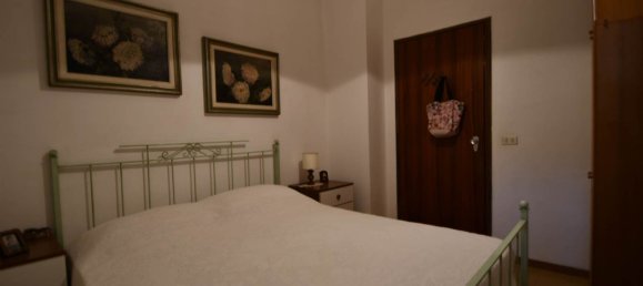 5 rooms Apartment in San Vincenzo, Italy No. 48401 26