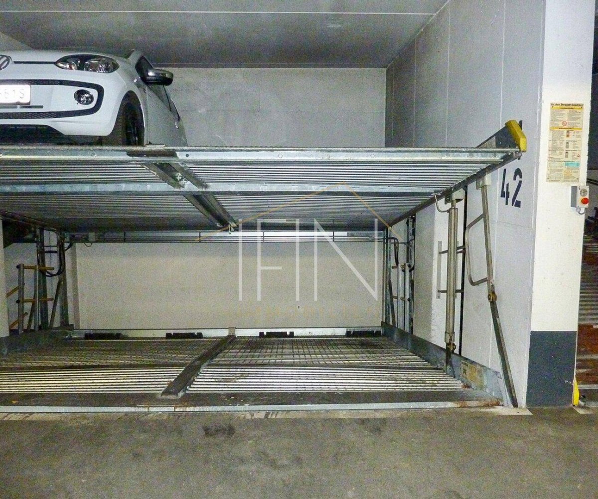 Parking à Hernals, Austria No. 165909