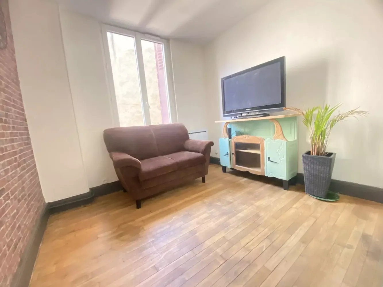 Квартира с 1 спальней в Виши, Франция № 197993