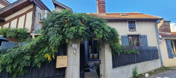 2 chambres Maison de ville à Troyes, France No. 228227 3