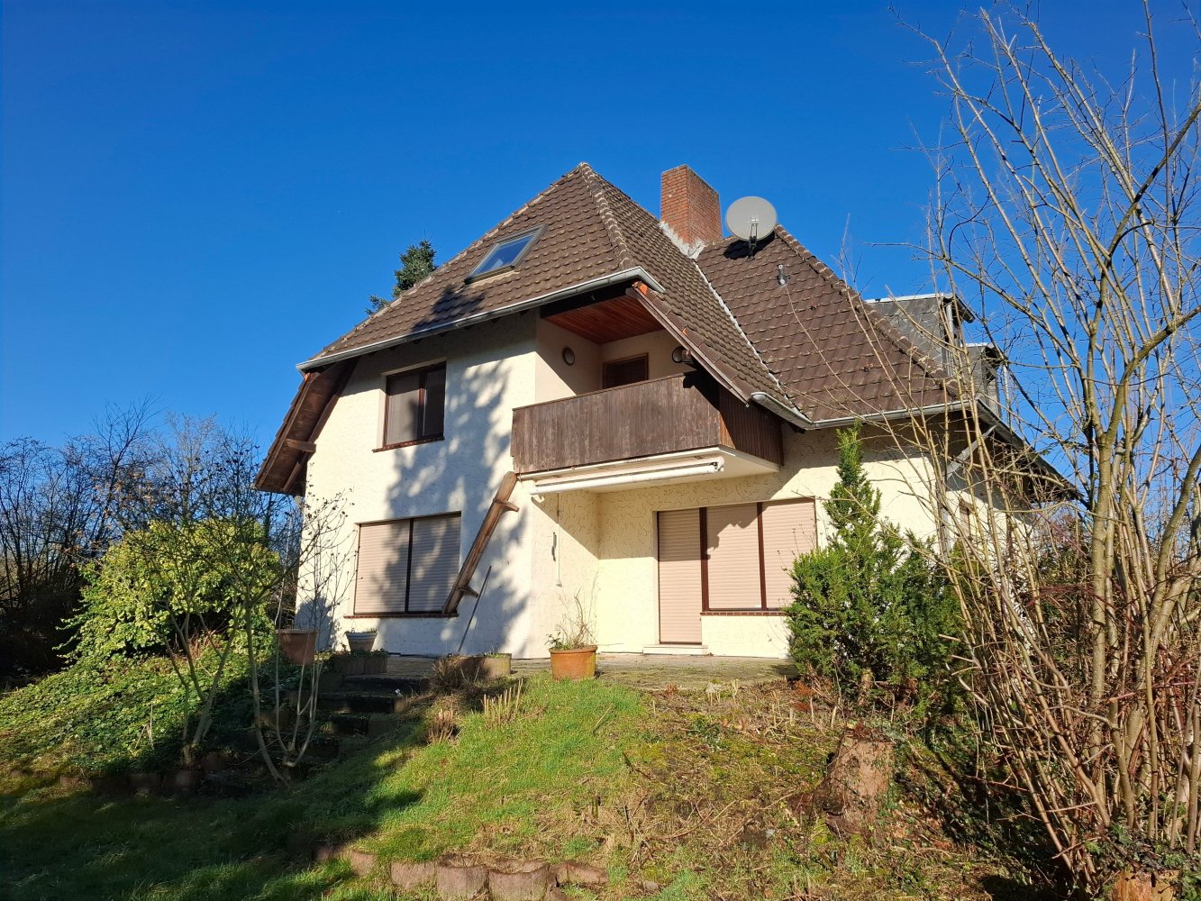 159m² Building in Essen, Germany No. 9079