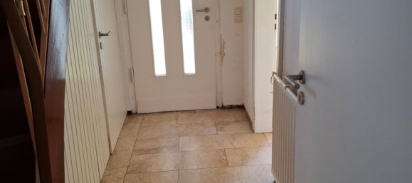 159m² Building in Essen, Germany No. 9079 16