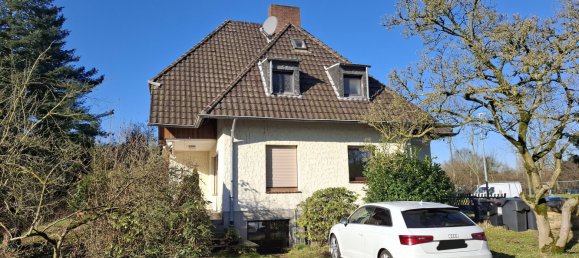 159m² Building in Essen, Germany No. 9079 77