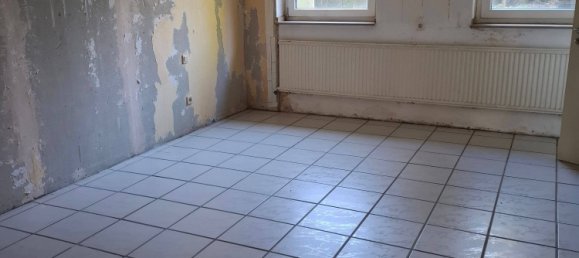 159m² Building in Essen, Germany No. 9079 63