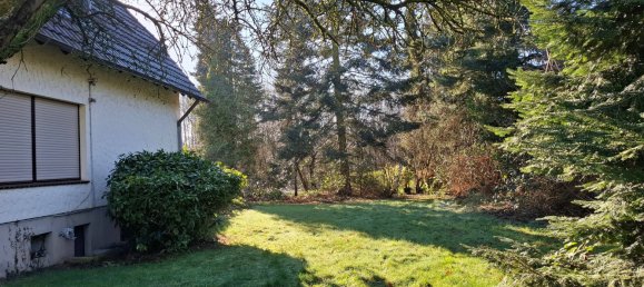 159m² Building in Essen, Germany No. 9079 78