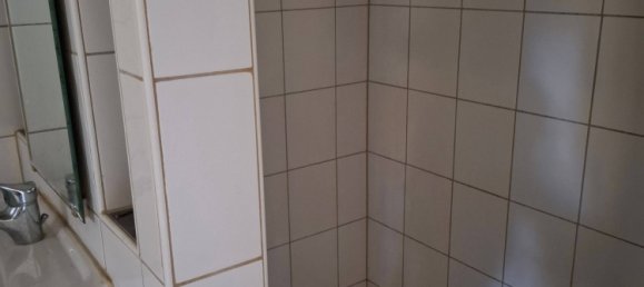 159m² Building in Essen, Germany No. 9079 75