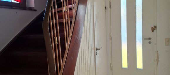 159m² Building in Essen, Germany No. 9079 21