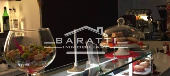 4-Zimmer Gewerbliche Immobilie in Reggio Emilia, Italy, Nr. 229647 2