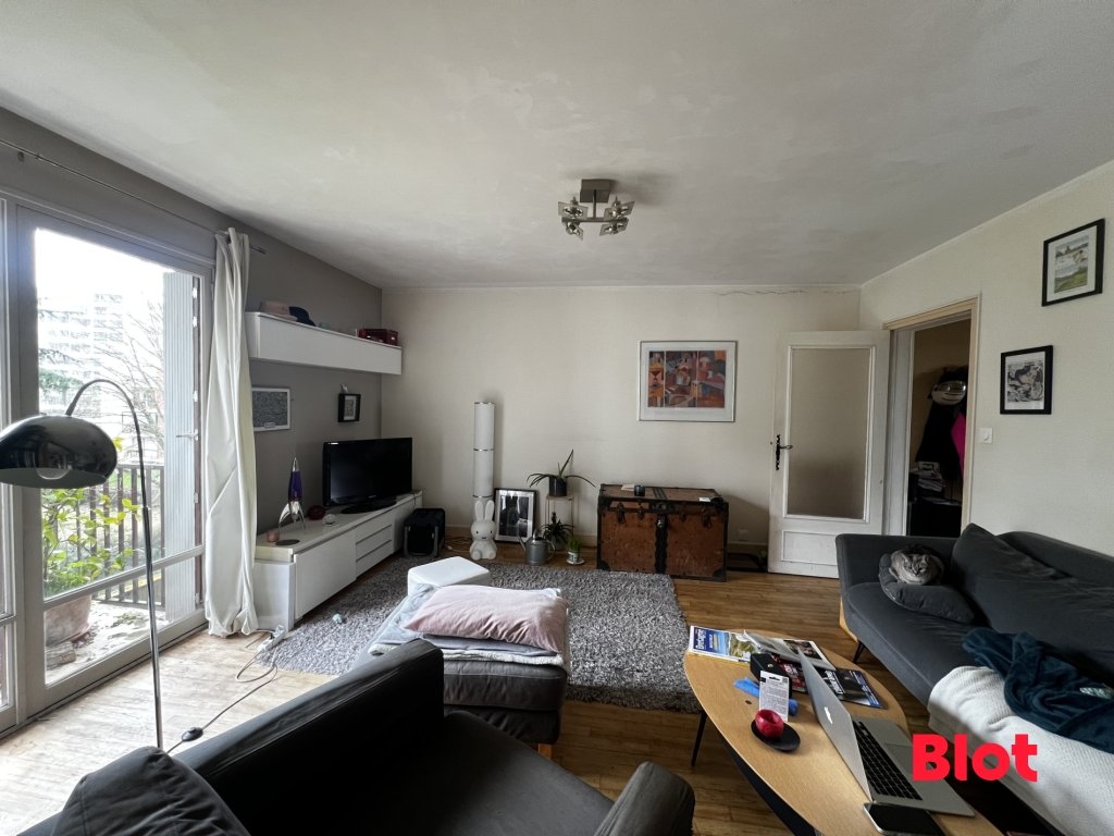 Apartamento de 3 dormitorios en Rennes, France No. 43717