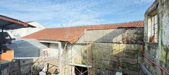 4 bedrooms House in Rebordosa, Portugal No. 25115 13