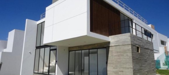 4 bedrooms House in Puebla, Mexico No. 151484 2