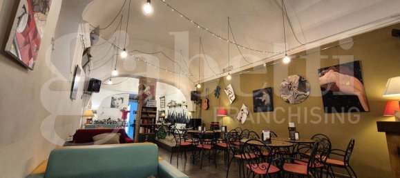 Gewerbliche Immobilie in Torre Annunziata, Italy 200m², Nr. 342647 9