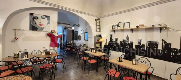 Gewerbliche Immobilie in Torre Annunziata, Italy 200m², Nr. 342647 13