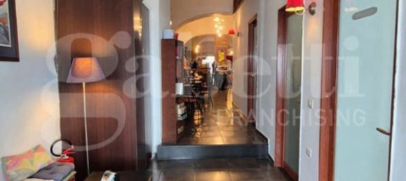 Gewerbliche Immobilie in Torre Annunziata, Italy 200m², Nr. 342647 24