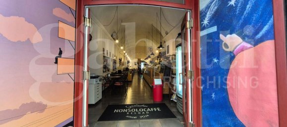 Gewerbliche Immobilie in Torre Annunziata, Italy 200m², Nr. 342647 2